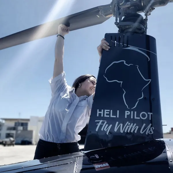 Helipilot helicopter training and scenic flight photo 5