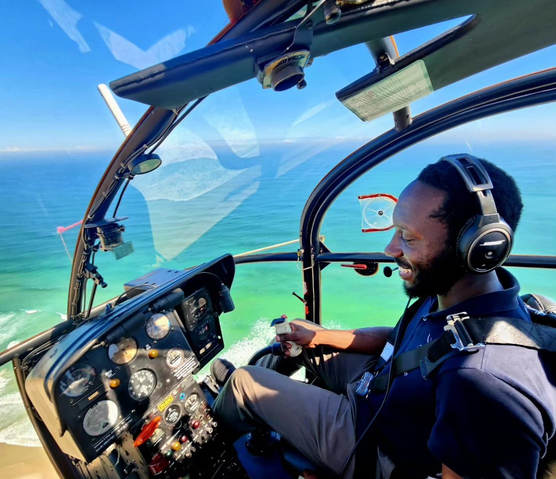 Helipilot helicopter training and scenic flight photo 12