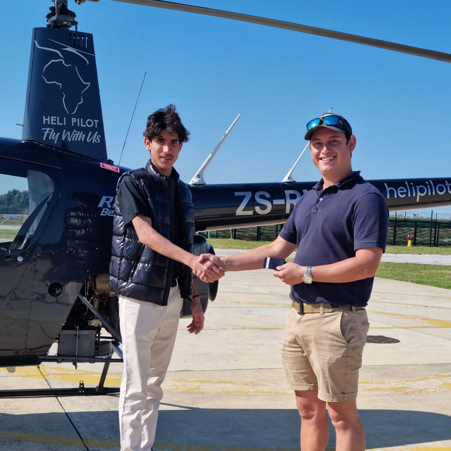 Helipilot helicopter training and scenic flight photo 23