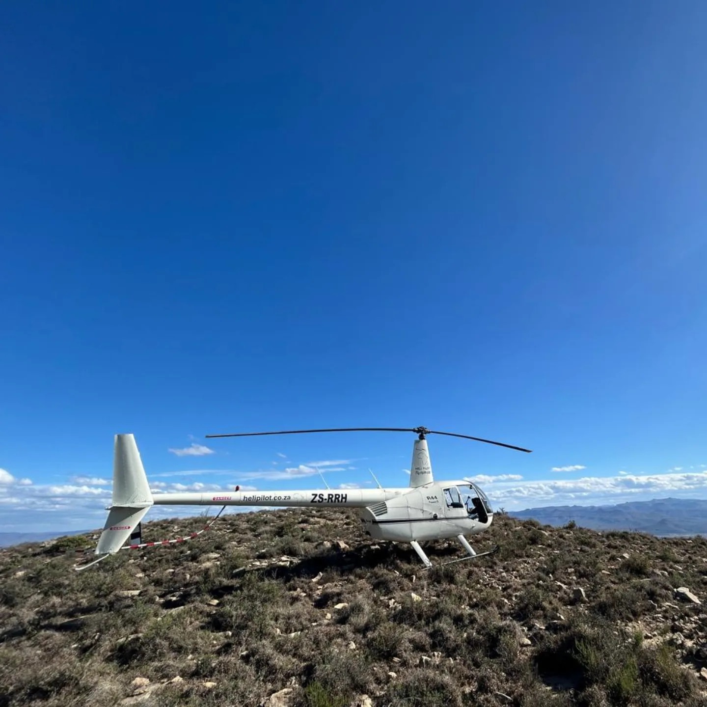 Helipilot helicopter training and scenic flight photo 25