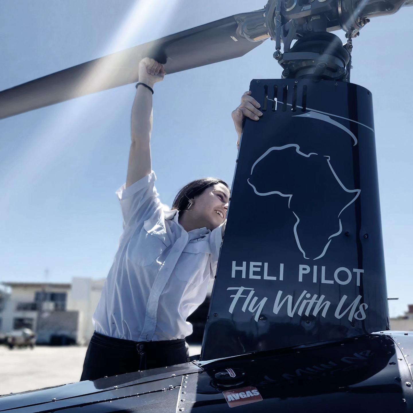 Helipilot helicopter training and scenic flight photo 5