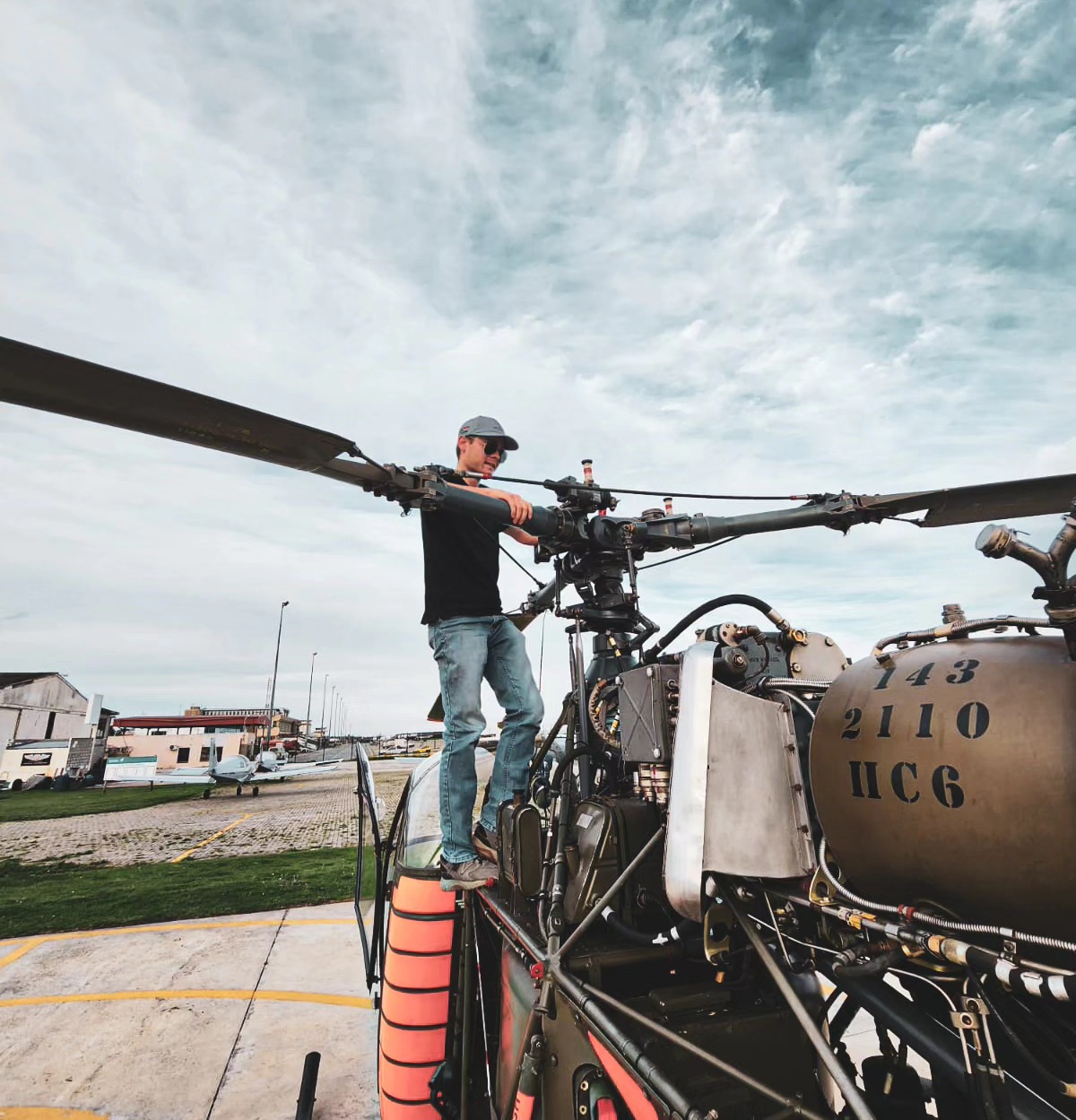 Helipilot helicopter training and scenic flight photo 6