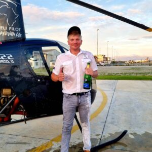 Read more about the article Well done to Andre Mostert (S.African) who went Solo on 24 November 2021